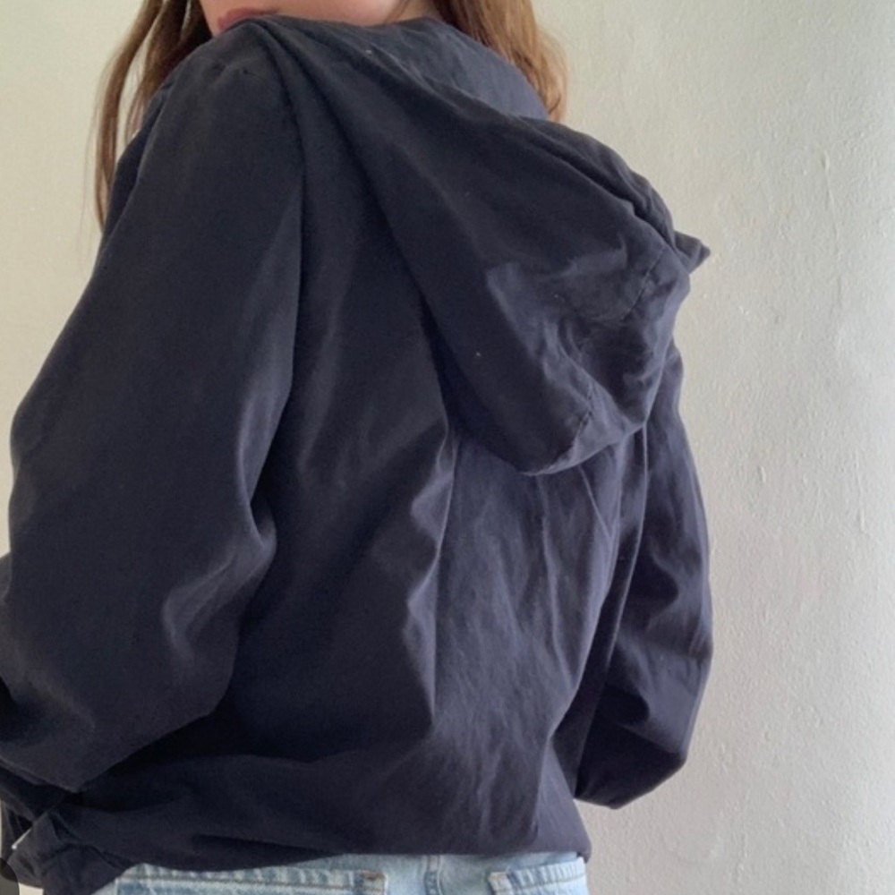BRANDY MELVILLE ZIP UP